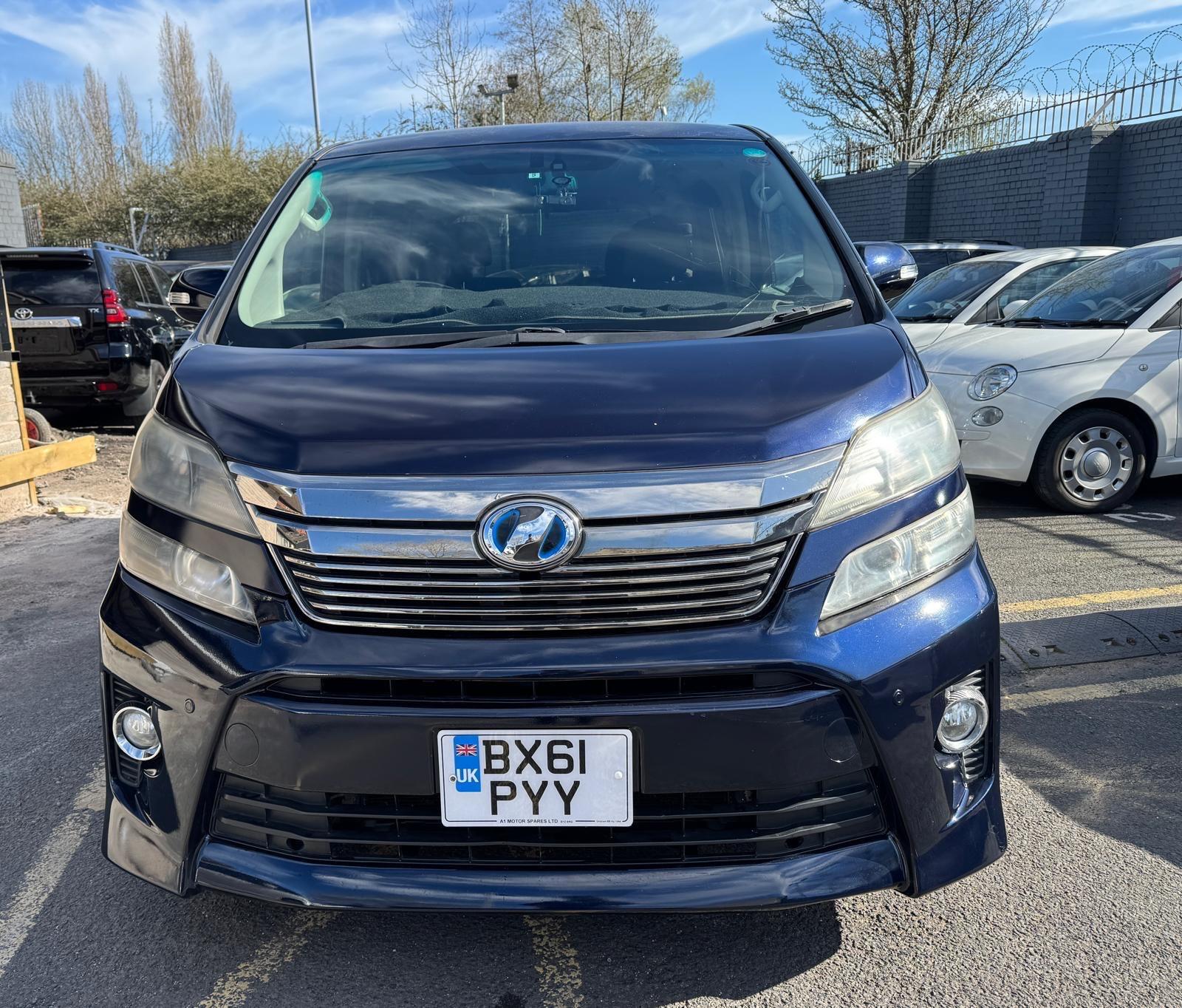 Toyota Alphard - Hybrid 2.4 VVhT CVT Image